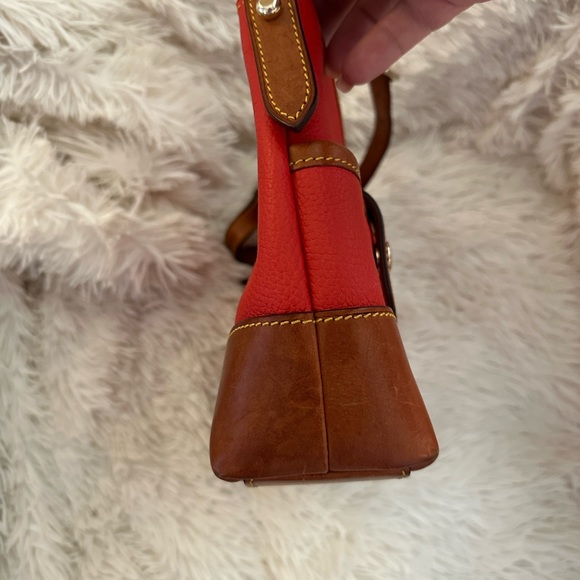 Dooney and Bourke - Picture 4 of 7